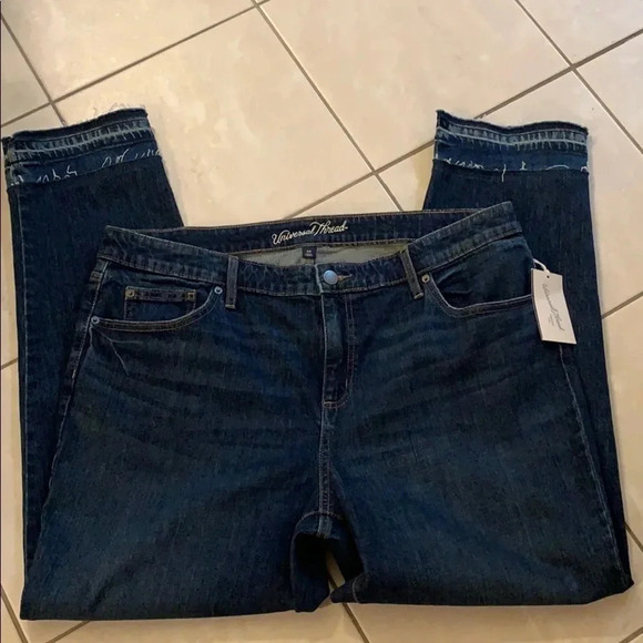 Universal Thread Mid-Rise Boyfriend Jeans Dark - Picture 3 of 13